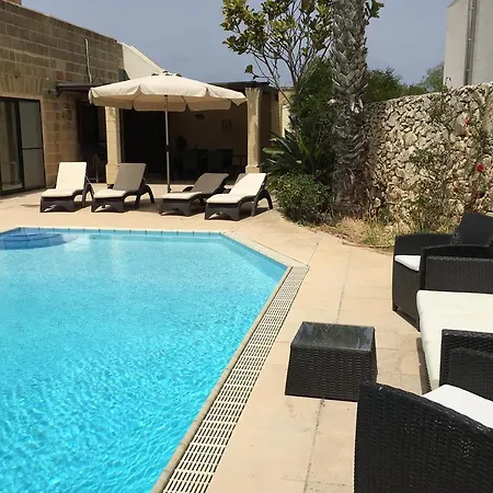 Superlative 4 Bedroom With Private Pool Villa Is-Swieqi