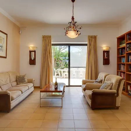 Superlative 4 Bedroom With Private Pool Villa Is-Swieqi