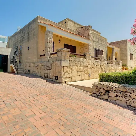 Villa Superlative 4 Bedroom With Private Pool