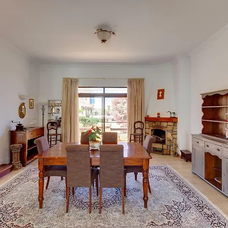 Superlative 4 Bedroom With Private Pool Villa *