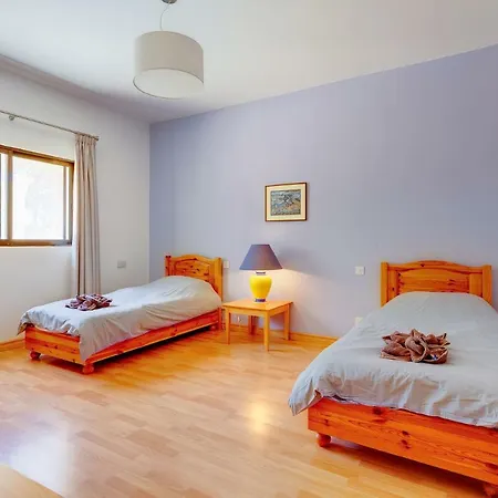 Superlative 4 Bedroom With Private Pool Is-Swieqi
