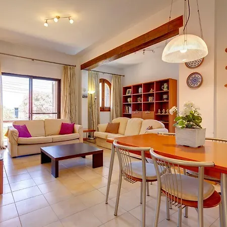 Willa Superlative 4 Bedroom With Private Pool Is-Swieqi